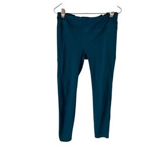 Athleta High Rise Capri | Interval Stash | Size M | Ocean Teal PowerMove Fabric